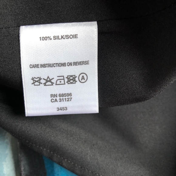 EUC DKNY 💯 Silk Blue Silver Black Striped Skirt - Picture 5 of 5